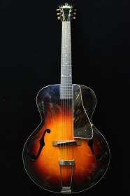 Recording King M2 Sunburst de 1940