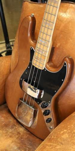 Fender Jazz Bass Mocha Brown de 1973