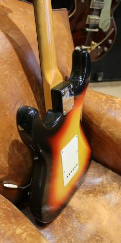Fender Stratocaster Sunburst de 1966