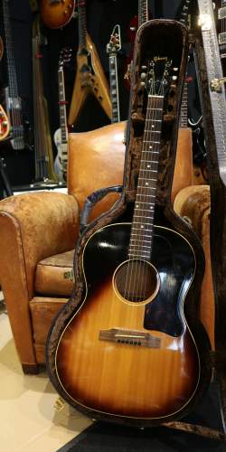 Gibson LG-1 Sunburst de 1963