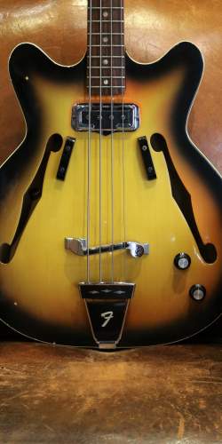 Fender Coronado I Bass Sunburst de 1968