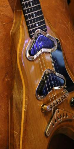 Gibson Flying V2 Naturelle de 1981