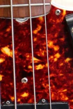 Fender Jazz Bass Olympic White Serie L de 1965