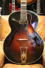 Rio Modèle 260 Sunburst de 1949