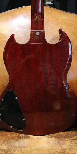 Gibson SG Standard "Large Guard" Maestro Vibrola Cherry Red de 1968